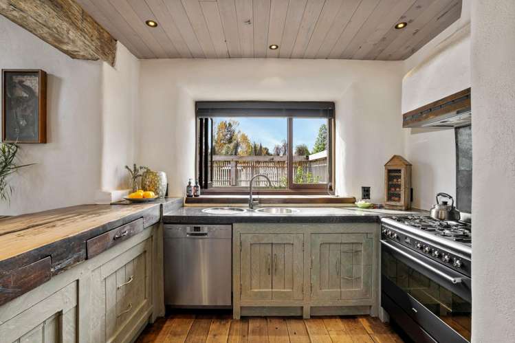 9 Balneaves Lane Albert Town_13