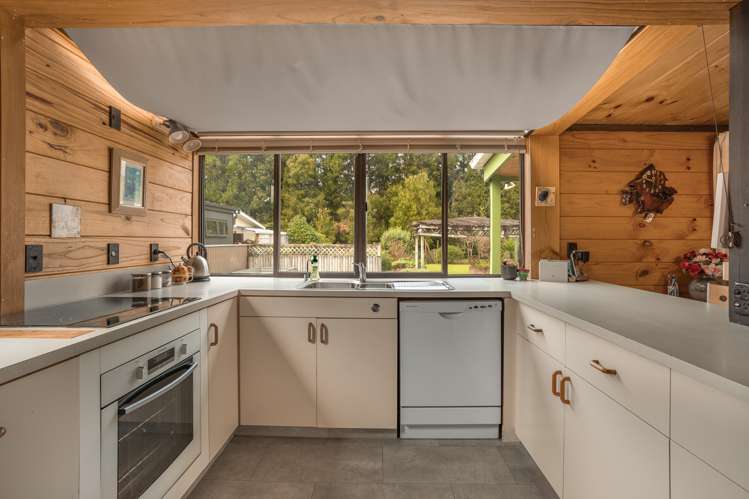 19 Deller Drive Carterton_10