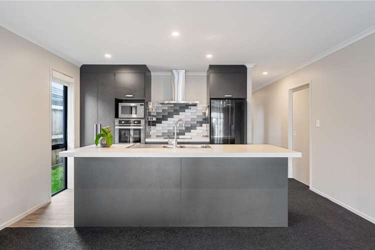 36 Komata Crescent Papamoa Beach_3