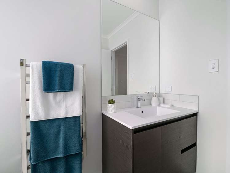 1 Tuhono Lane Northcote_17