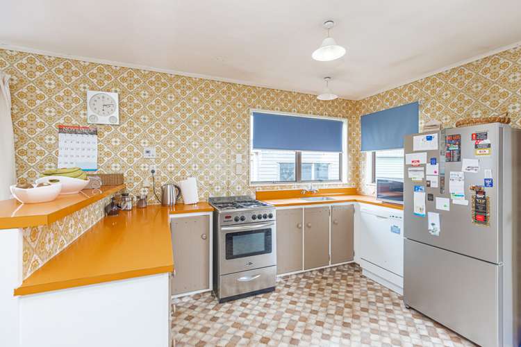 8 Karyn Street Castlecliff_13