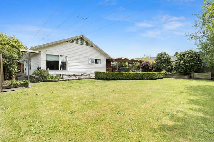 14 Taksan Place Pukete_13