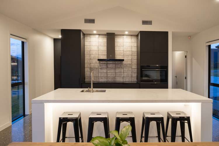 3 Castlebridge Lane Aokautere_2