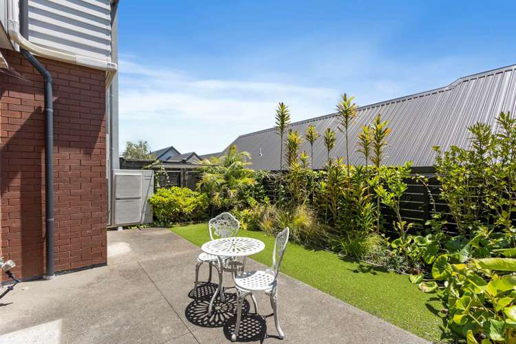11 Moki Place Long Bay_23