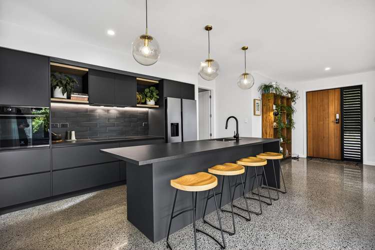 42 Houpuni Road Milldale_4