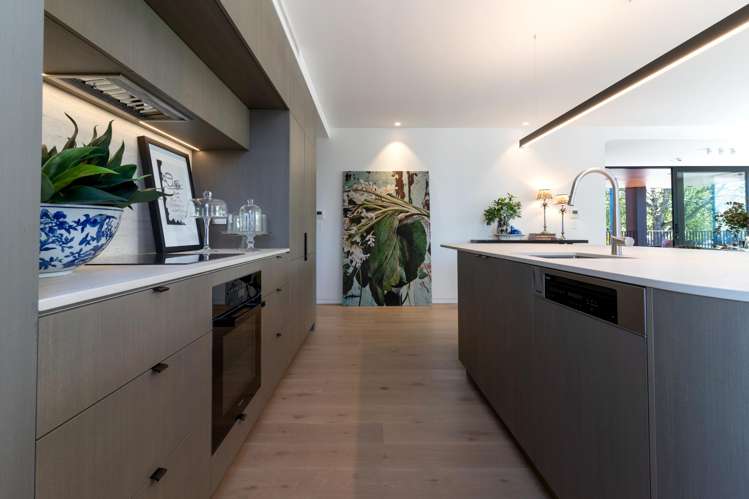 2/52 Armagh Street_1