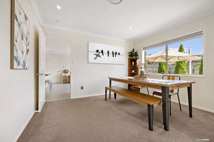 2/6 Carriage Close Northpark_6