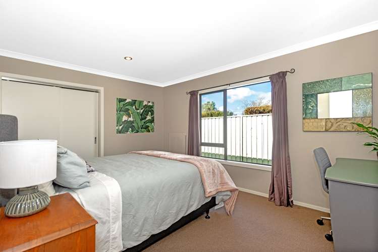 7 Pohutukawa Grove Lytton West_12