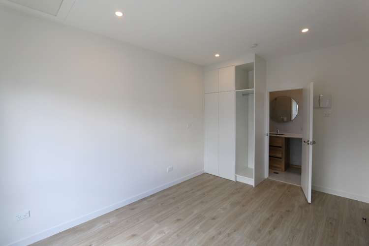 8 Tukauri Place Papakura_12