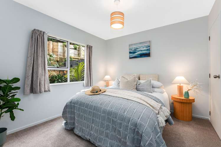 2/418 Queens Drive Lyall Bay_11