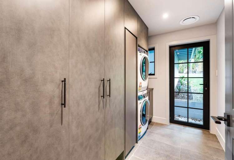 15 Fern Glen Road South 1787_13