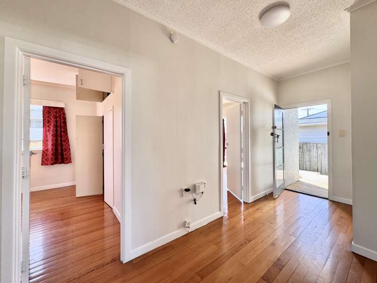 7 Marlene Avenue Te Atatu South_10