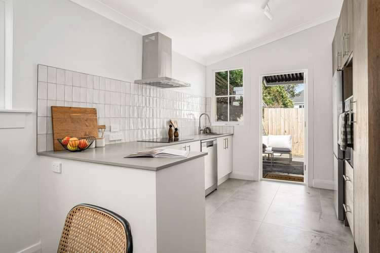 267 Ohiro Road Brooklyn_6