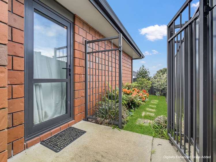 21 Omega Place Coastlands_26