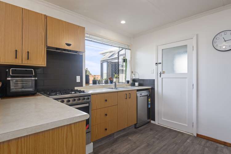 20 Somerset Crescent Highbury_7