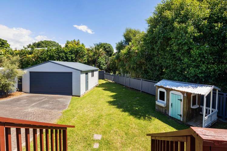 14 Leone Terrace Mount Albert_25
