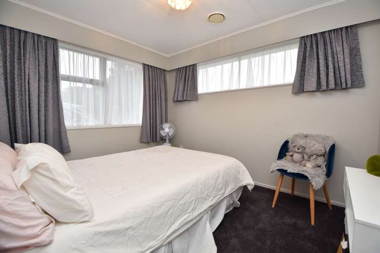 76 Victoria Street Carterton_10