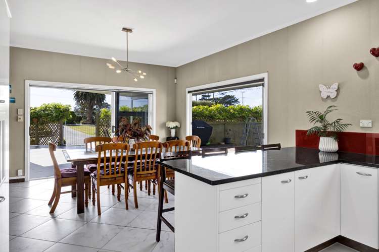 160 Upper Kina Road Opunake_5