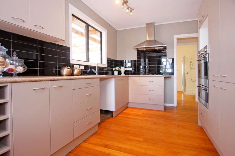 37 Coxhead Road Manurewa_4