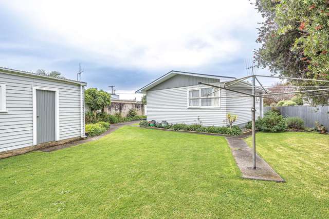 77 Devon Road Springvale_2