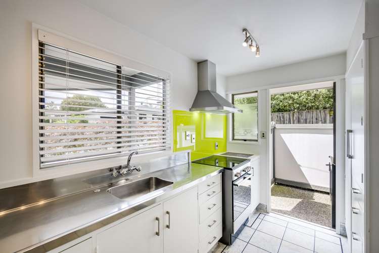 2/14 Greenwood Road Havelock North_8