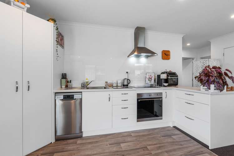 58 Arrow Close (Dunes Lifestyle Village) Papamoa_4