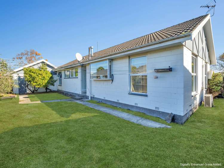 12 Delaware Crescent Russley_25