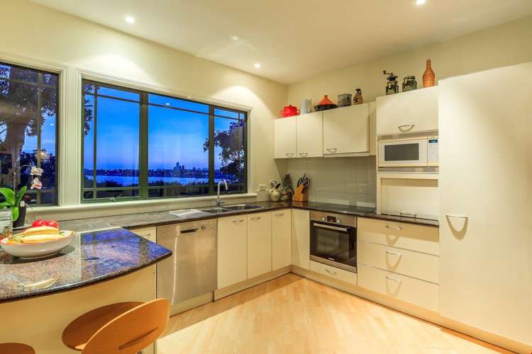 3/14 The Esplanade Castor Bay_7