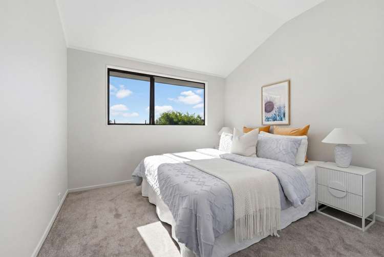 2 Seaford Place Murrays Bay_16