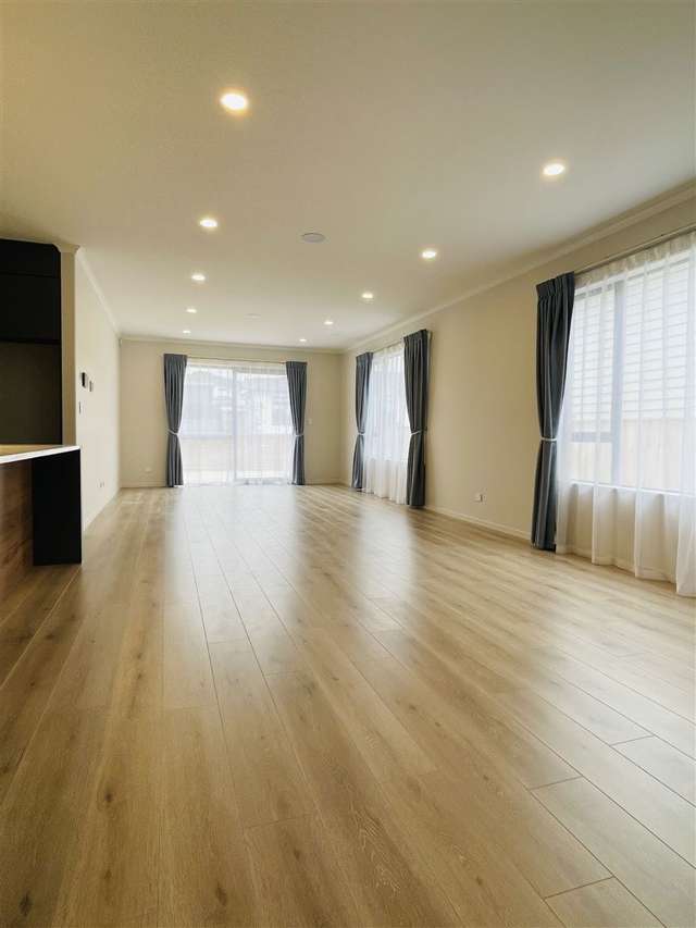 28 Lime Hill Rise Flat Bush_4