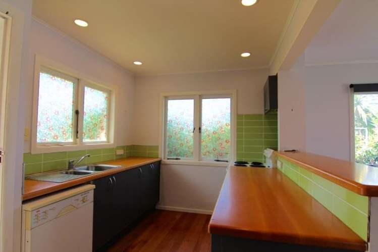 23 Vera Road Te Atatu South_6