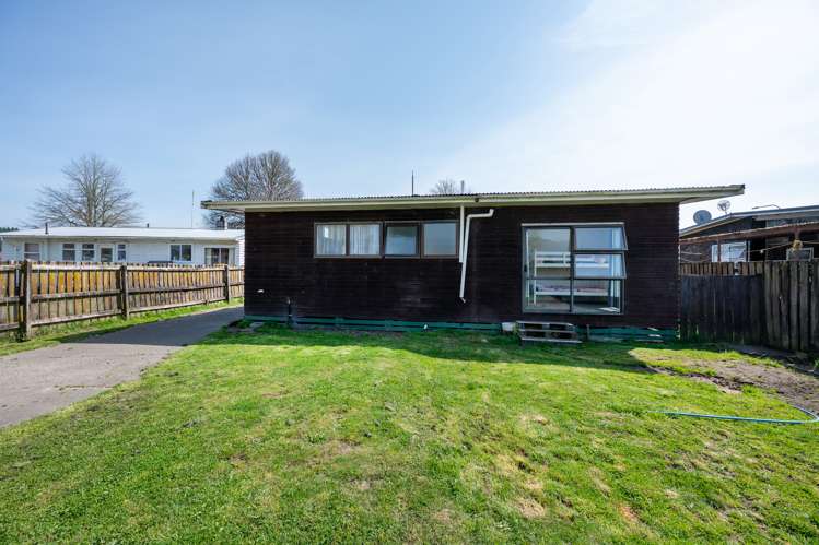 121 Pine Drive Murupara_11