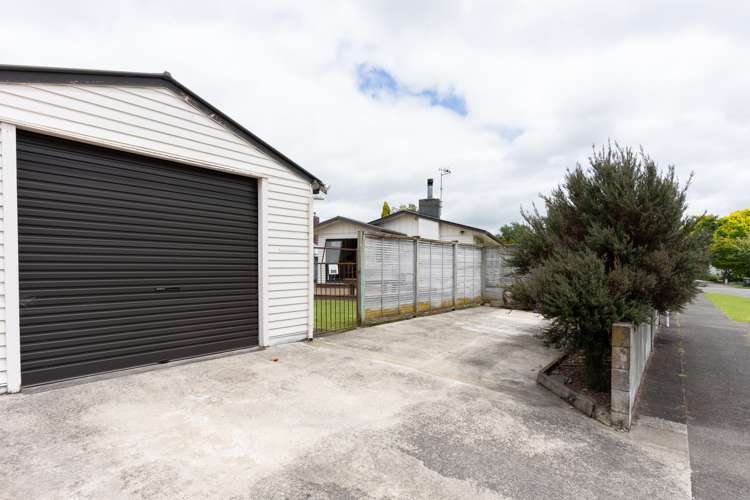 2 Croxley Place Terrace End_15