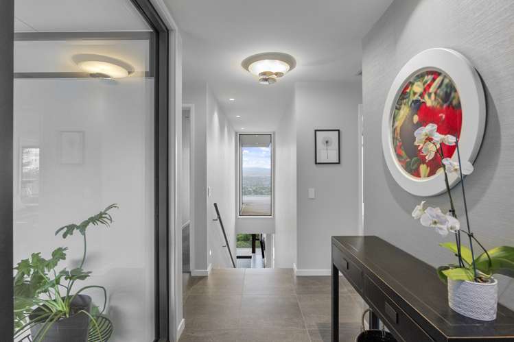 6 Swanton Drive Huntsbury_19