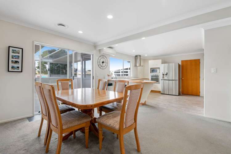 38 Settlers Grove Orewa_8