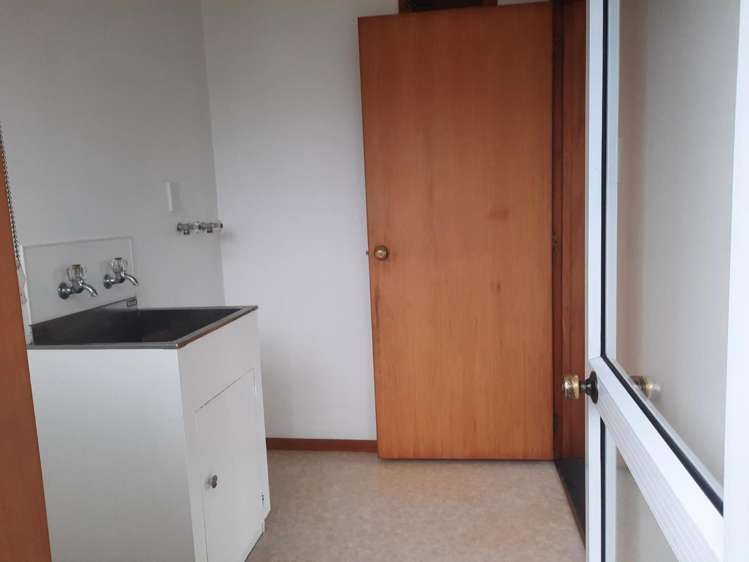 2/12 Lagan Street Belfast_17