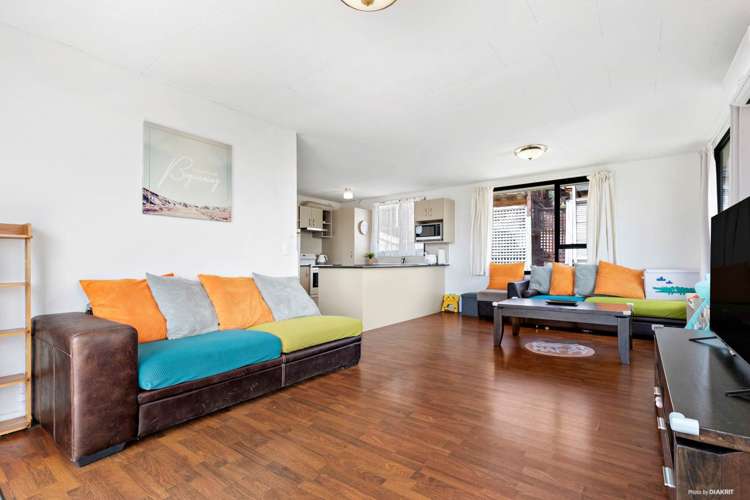 1/12 Exeter Place Unsworth Heights_5