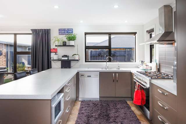 12 Lorenzo Place Kelvin Grove_4