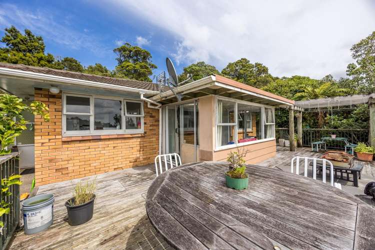 453 Scenic Drive Waiatarua_14