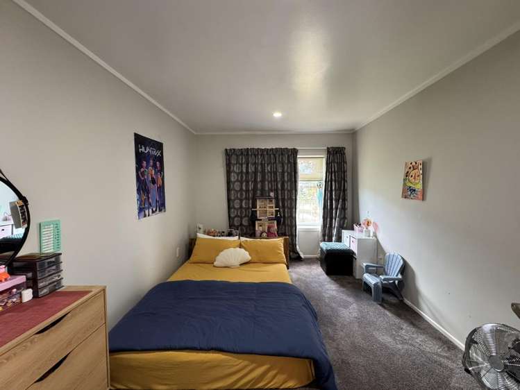 1 287 Richardson Road 1733_7