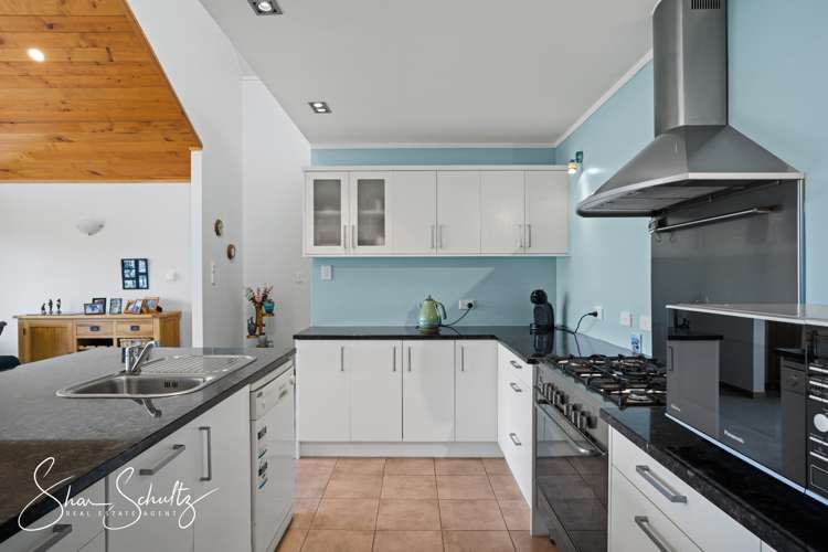 87 Hurndall Street East Maungaturoto_8