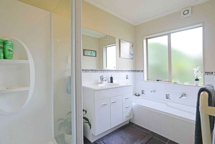 43 Peninsula Road Mangere_7