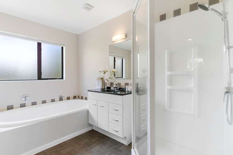 8 Kauri Lane Red Hill_18