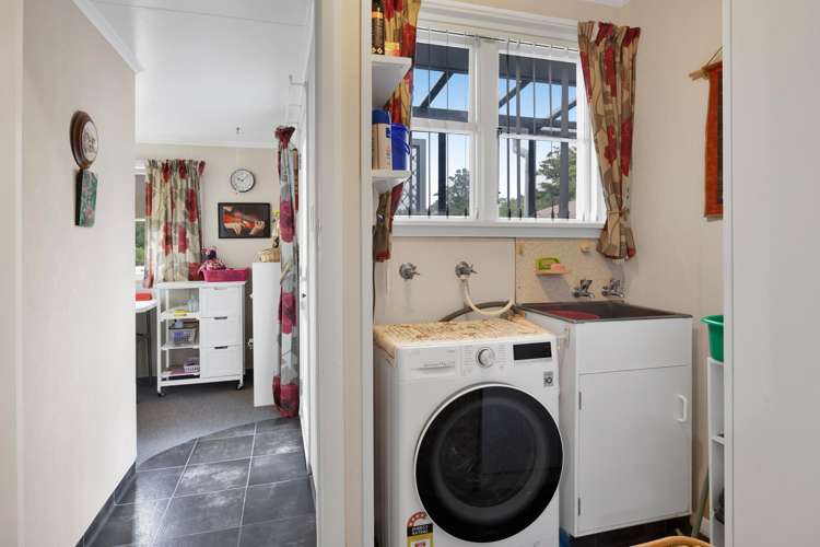 240 Egmont Street Patea_25