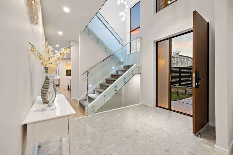 4 Bremner Ridge Street Flat Bush_7