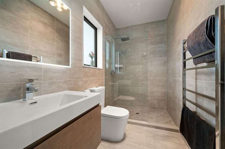 2 Madden Avenue Kumeu_15