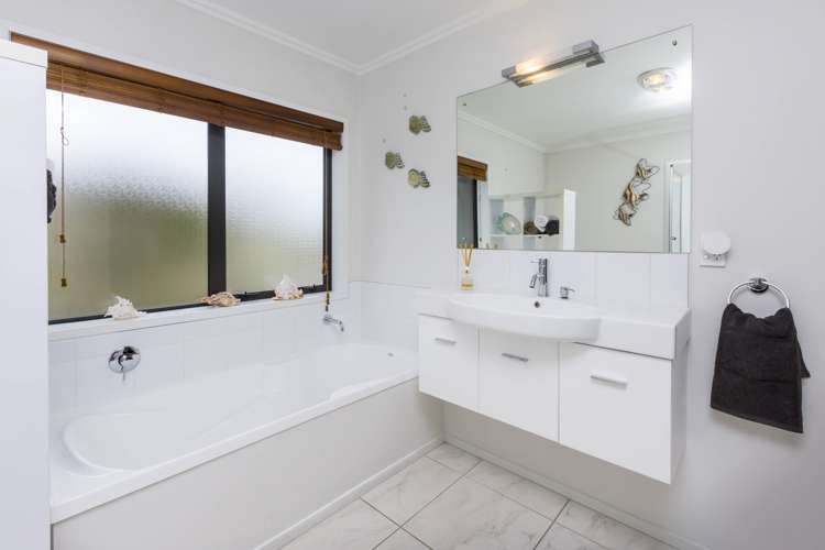 22 Jade Crescent Timberlea_15