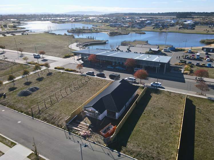 67 Pegasus Main Street Pegasus_5