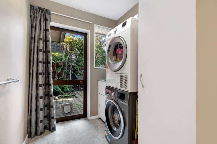 1 Lacy Gate Place Woodend_17