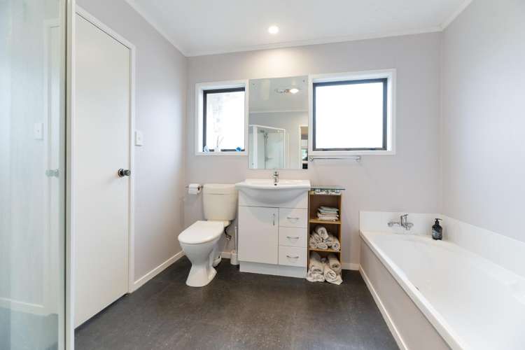 4 Cyclarama Crescent Massey_21